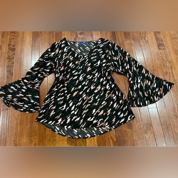 Long layered bell sleeve vneck black blush and mocha brush stroke top size large - Picture 3 of 8